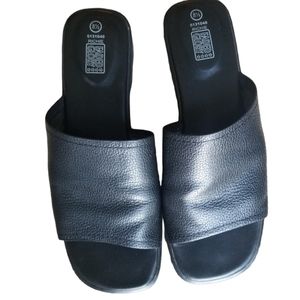 Faded Glory sandals- size 8 1/2- black- women's